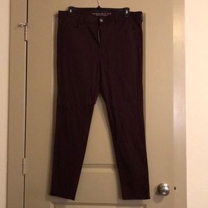 Burgundy American Eagle High Rise jeggings